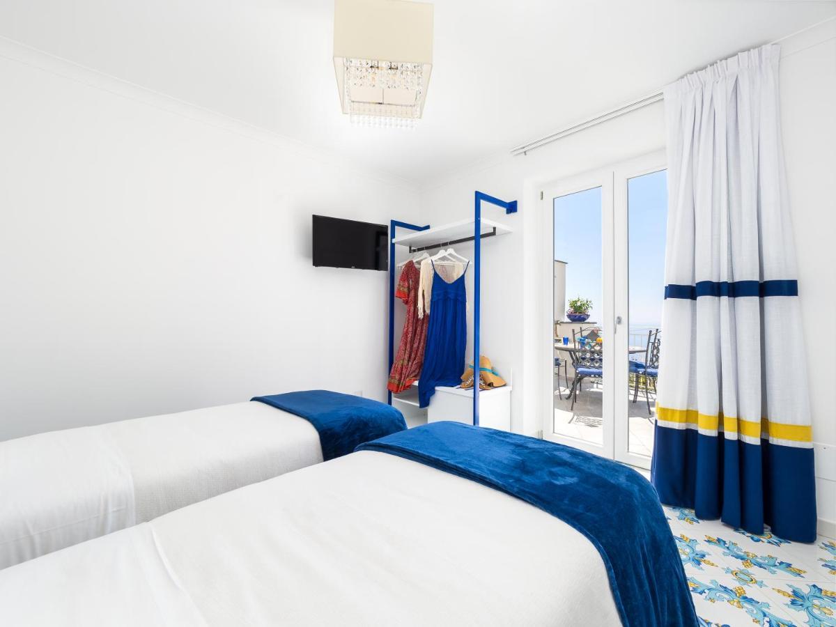 Blue Waves - De Vivo Realty Positano Appartement Buitenkant foto