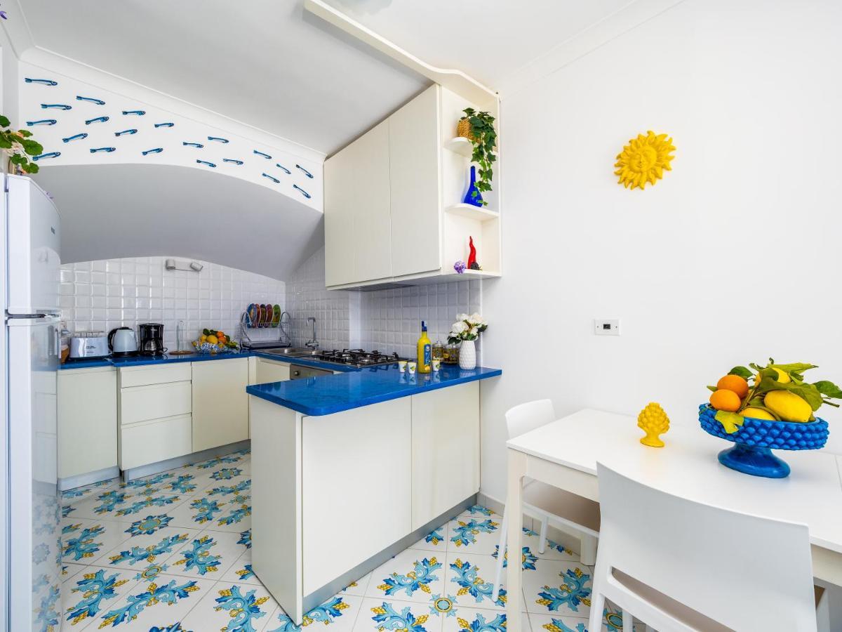 Blue Waves - De Vivo Realty Positano Appartement Buitenkant foto